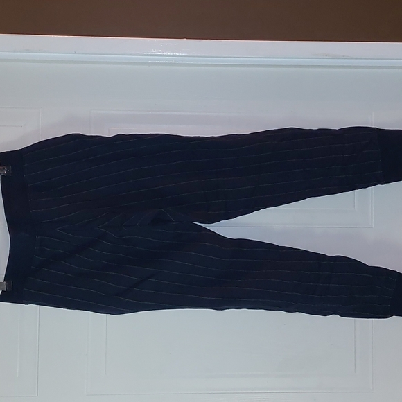 UNIQLO pinstriped joggers - Picture 4 of 4